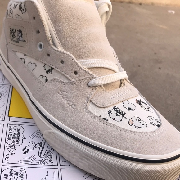 Vans Other - Vans half cap peanuts special edition size 9